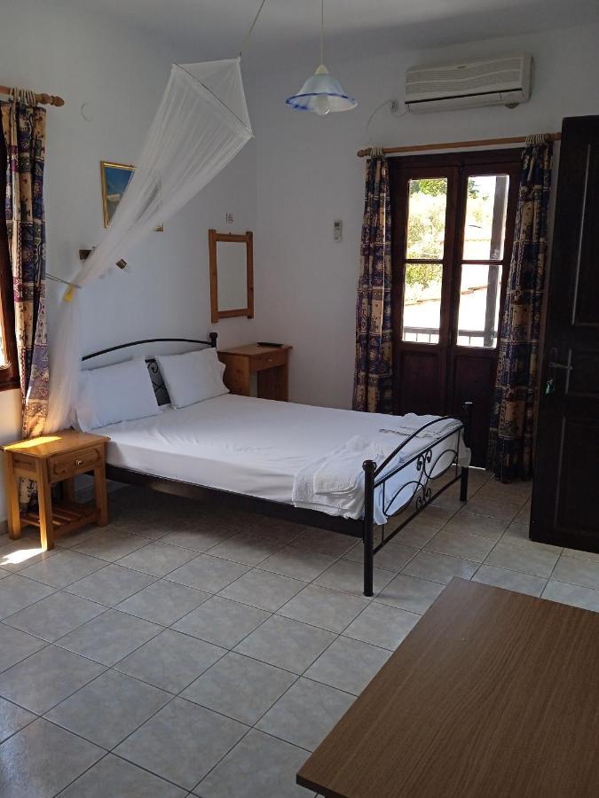 Filoxenia Apartment Skopelos Town Ngoại thất bức ảnh